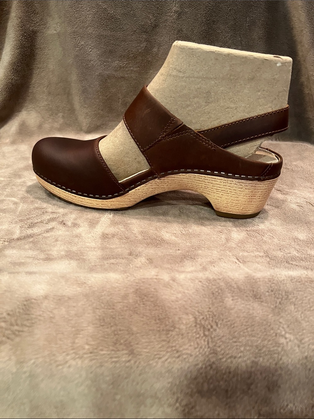 Dansko Lucia Oiled Women's Slingback Shoe in Tan